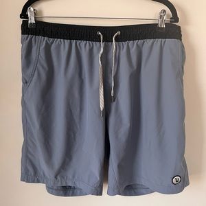 Vuori 7.5" Kore Short - XXL - Cloud